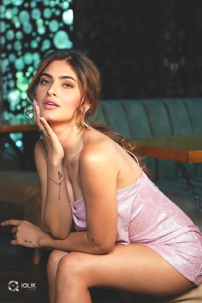 Karishma-Sharma